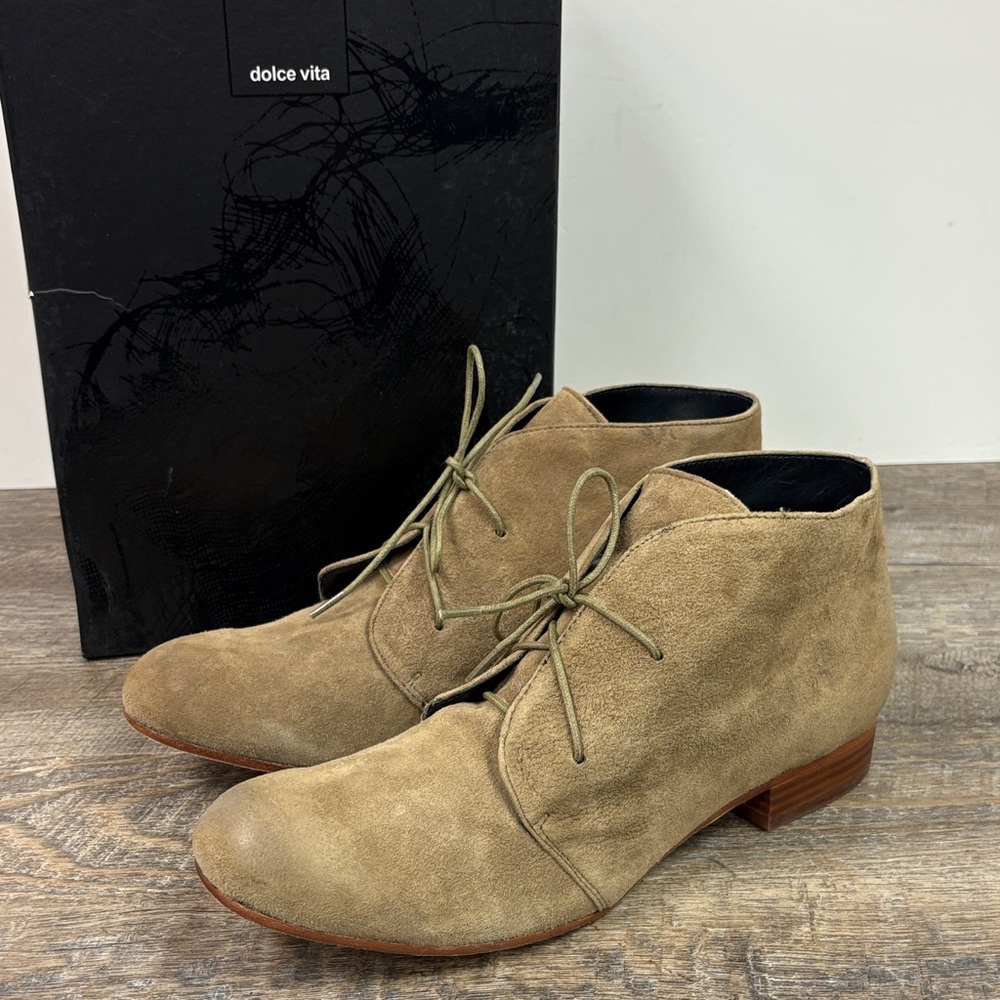 NEW Dolce Vita “Patrick” Taupe Suede Lace-Up Ankle Boots (Size 8.5)